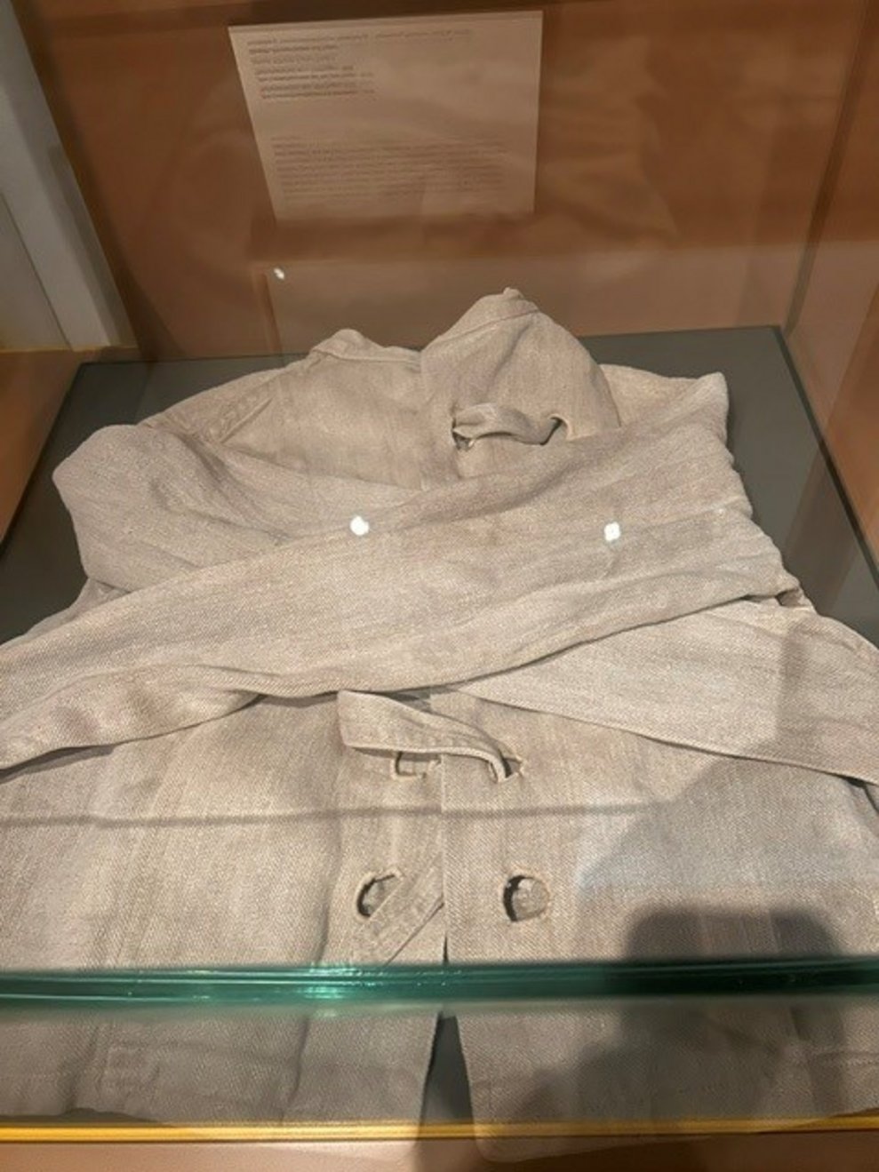 Kleidung in einer Ausstellung