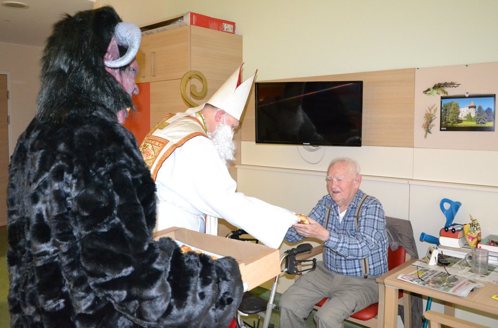 ... Bewohner, einen kleinen Krampus zum vernaschen...
