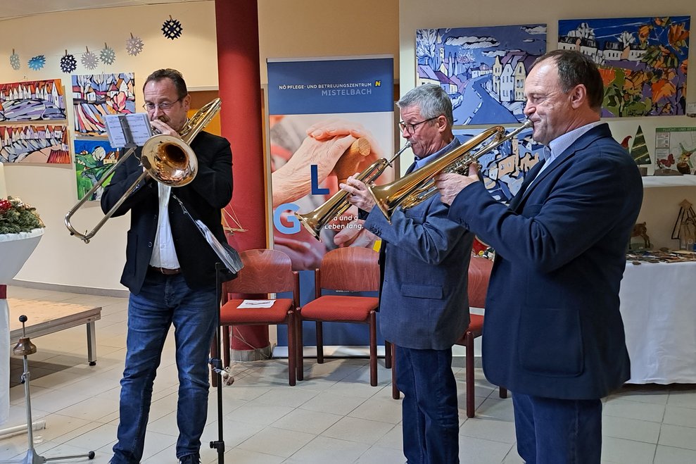 Ein Bläsertrio. 