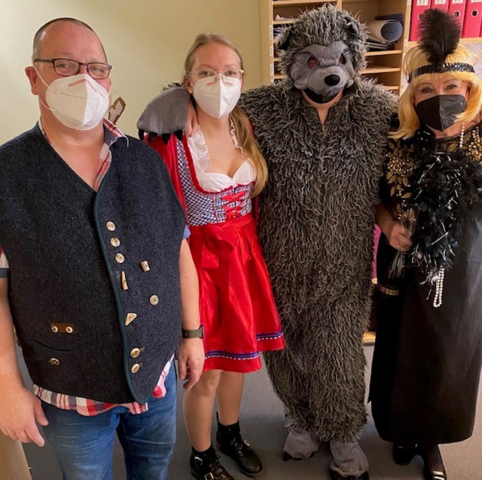 Die Faschingsumzugscrew, auf los geht's los!