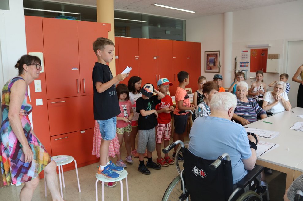 Überraschungsbesuch der Volksschulkinder
