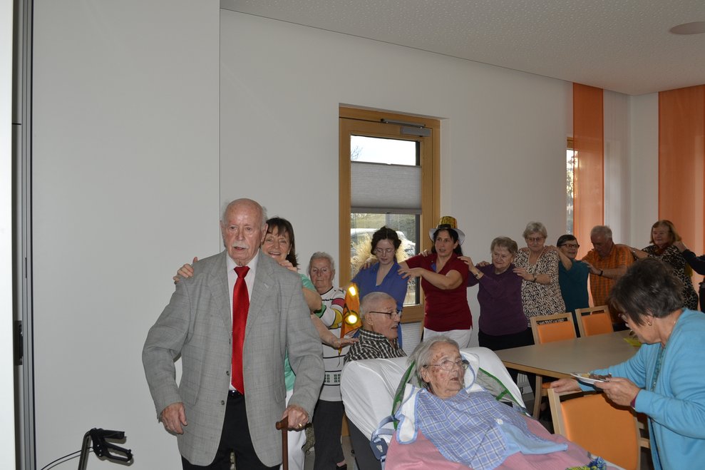 Menschen tanzen