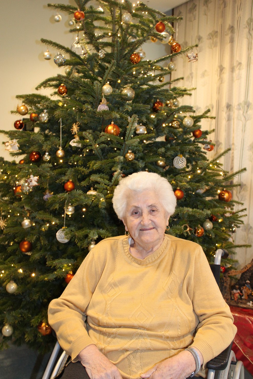 Christbäume schmücken