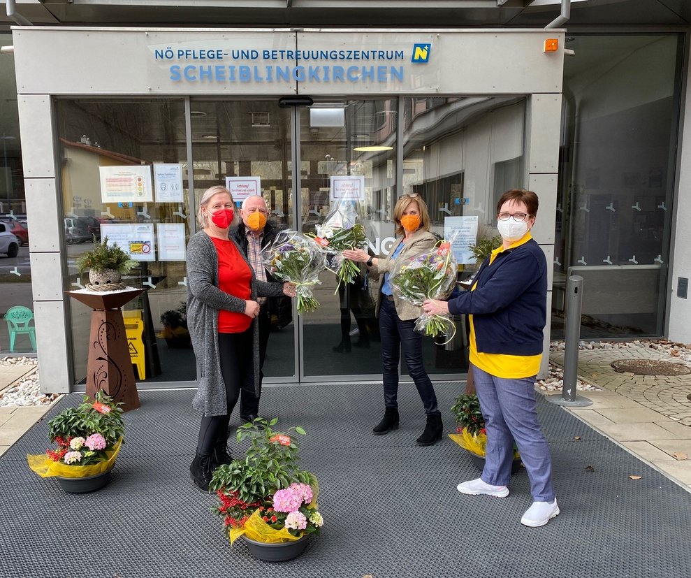 Blumengrüße zum Valentinstag.