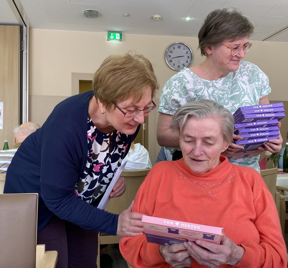 Frau Dangl feiert ihren 94. Geburtstag.