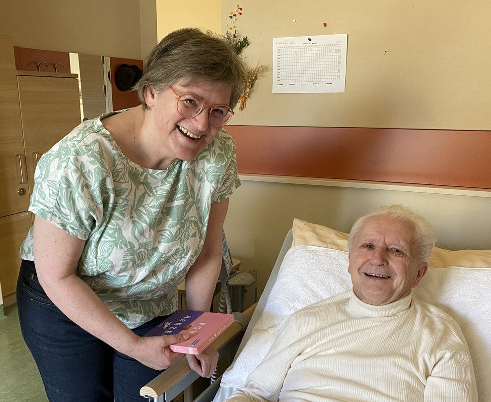 Dir. Wingelhofer gratuliert Herrn Ableidinger herzlich zum 91iger.