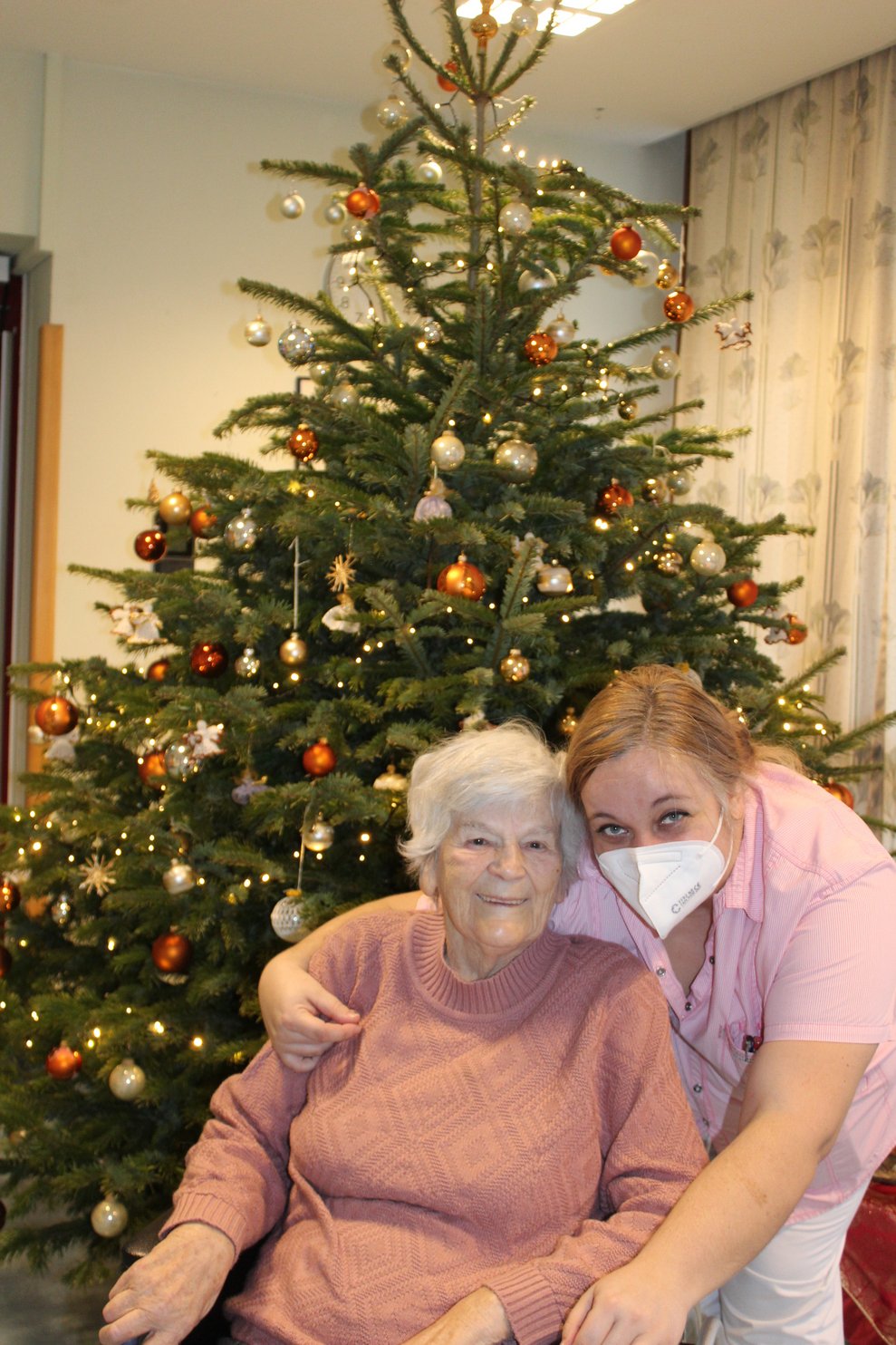 Christbäume schmücken