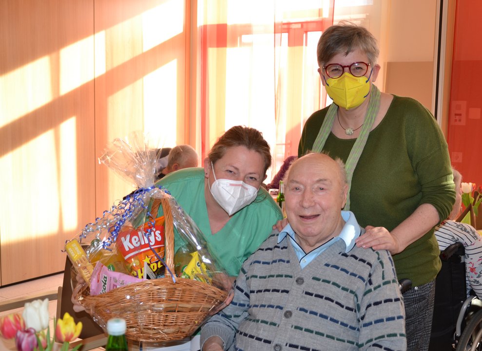 Herr Gallister freute sich über die Glückwünsche zu seinem 90iger.