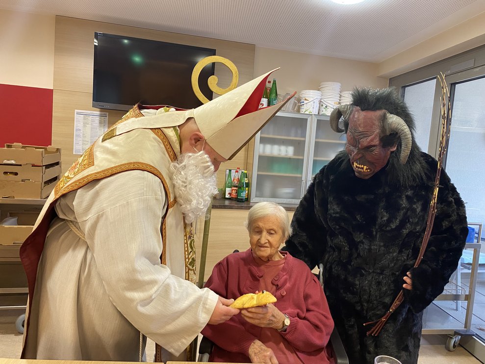 Es gibt sogar ein spontanes Nikolausgedicht.