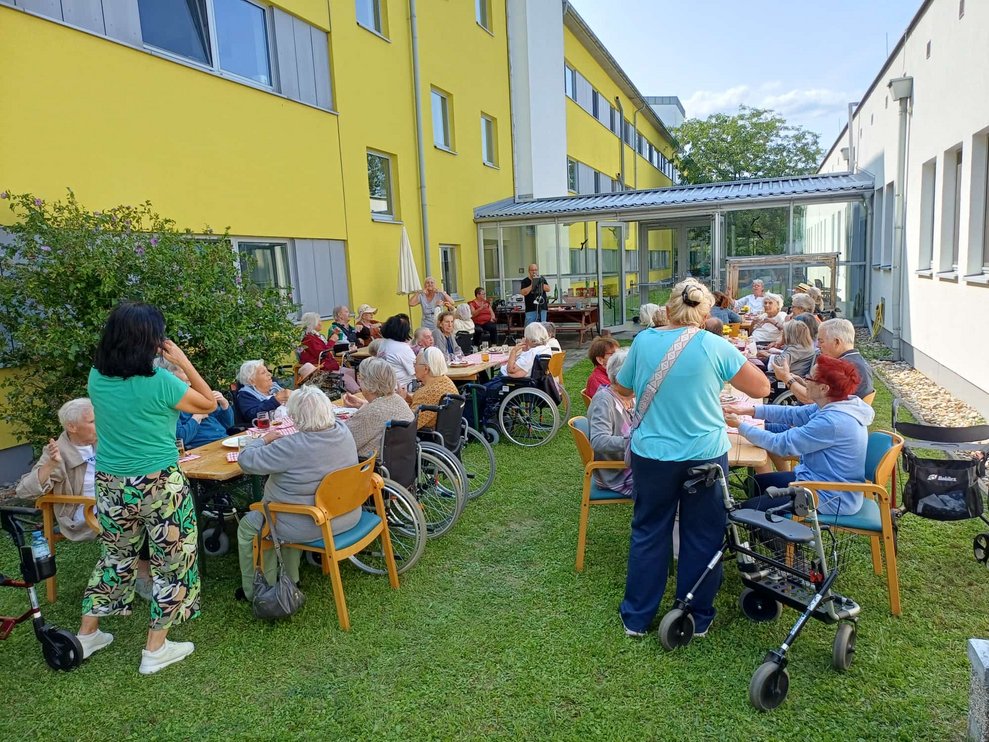 Ein großes Zusammenkommen.
