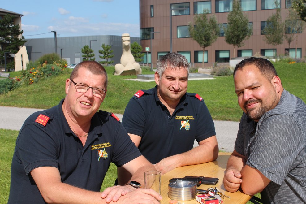 Ebenso haben sich MitarbeiterInnen des LK Baden-Mödling in unserem Garten eingefunden.
