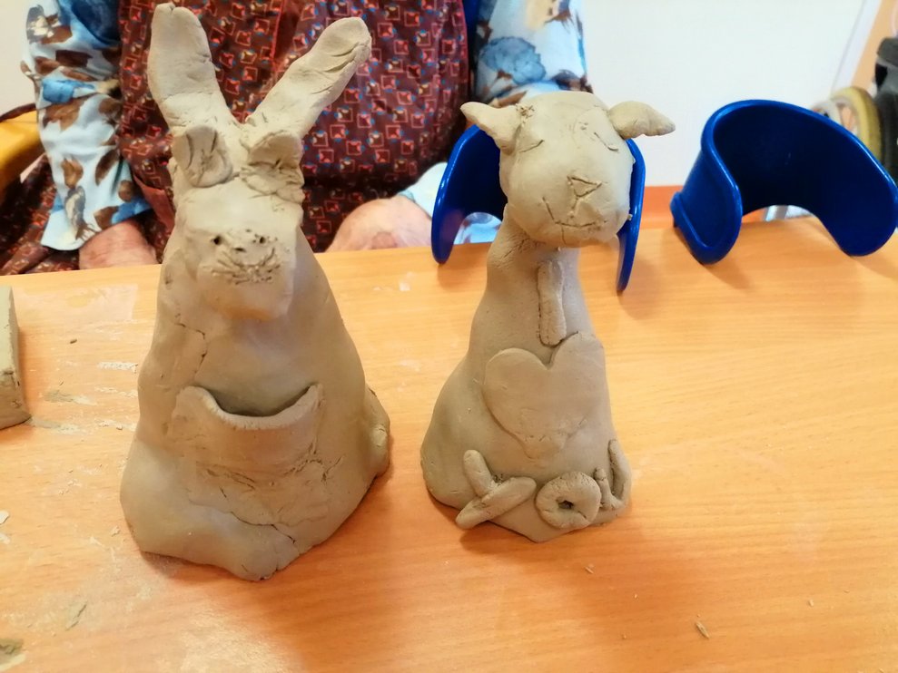 Getöpferte Kunstwerke.