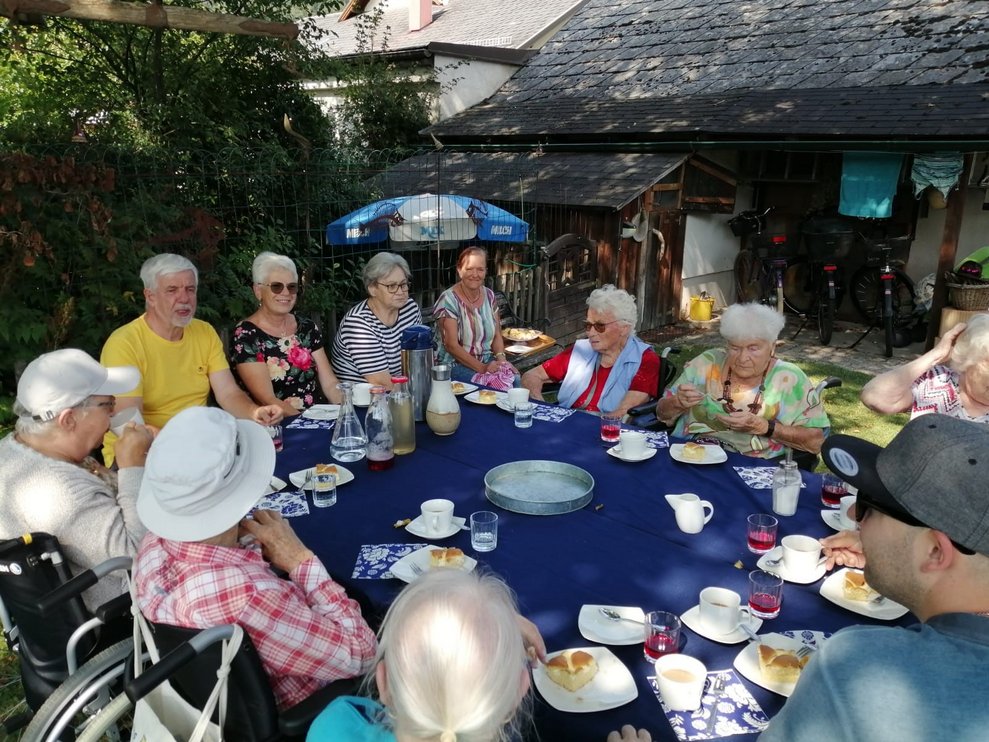 Keramik im Garten Ausflug 2024