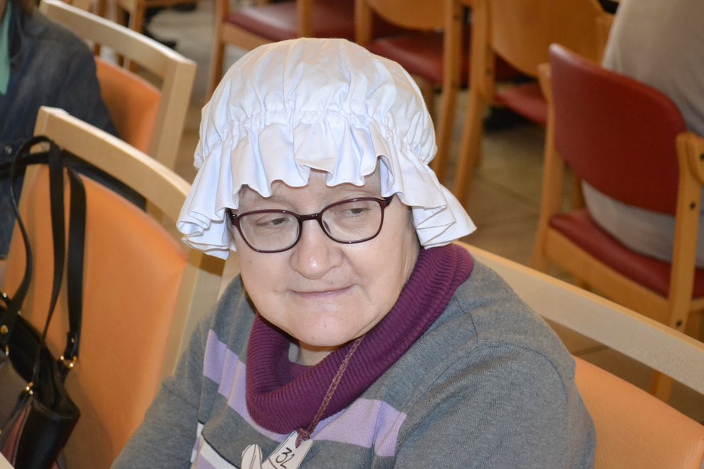 verkleidete Frau