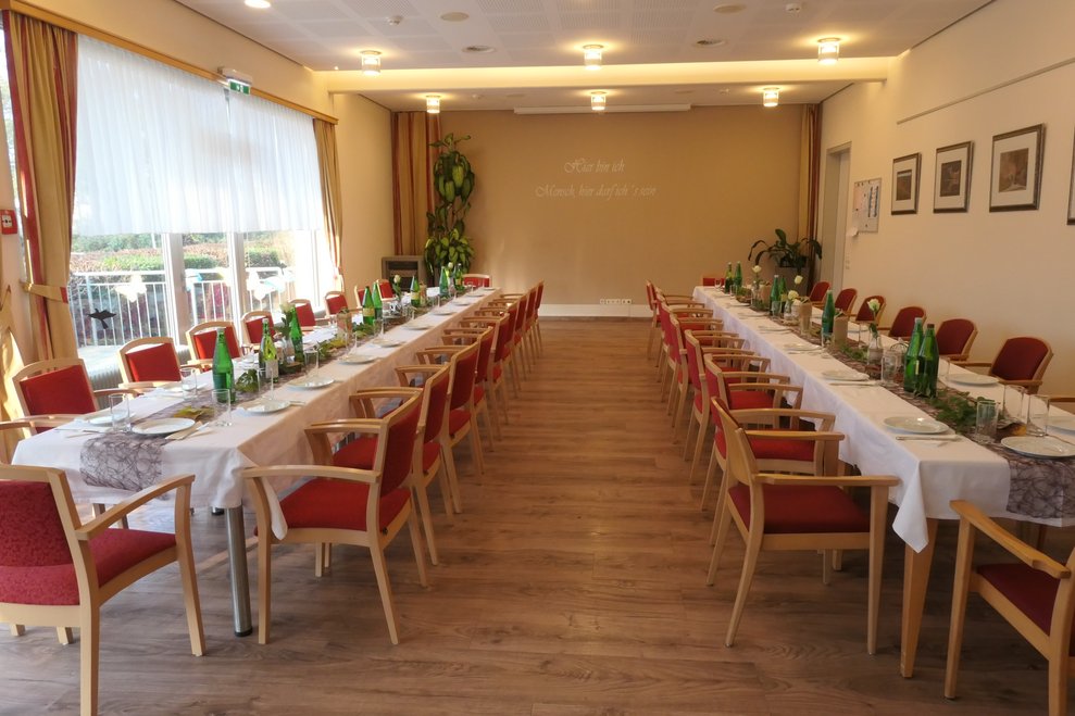 Die Tafel für die Agape.