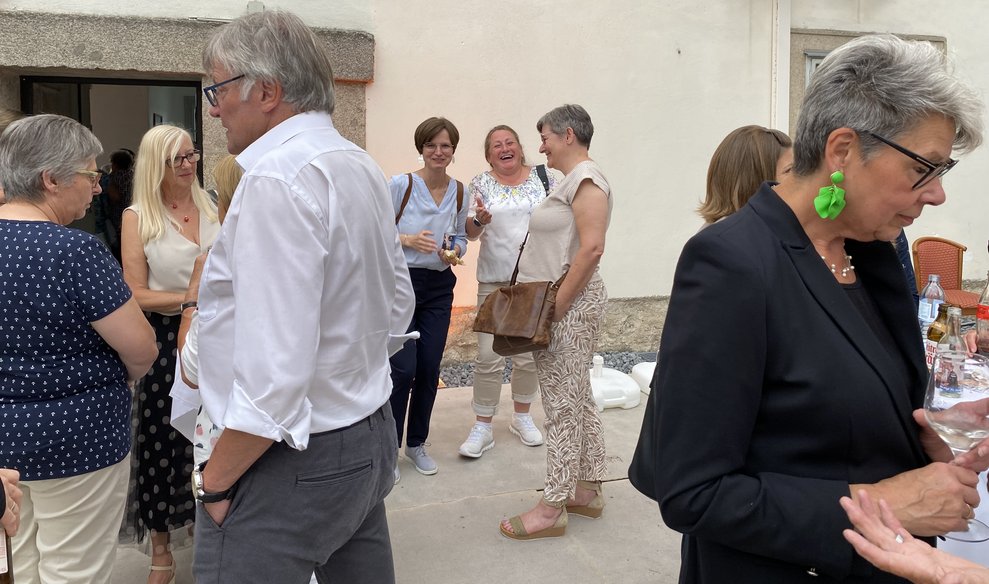Vor Beginn wurden unsere ehrenamtlichen Mitarbeiterinnen und Mitarbeiter...