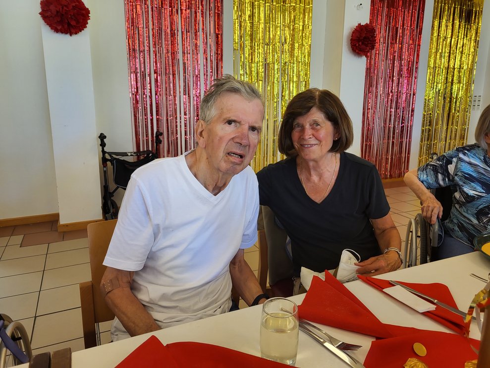Familie W. gemeinsam beim Fest.