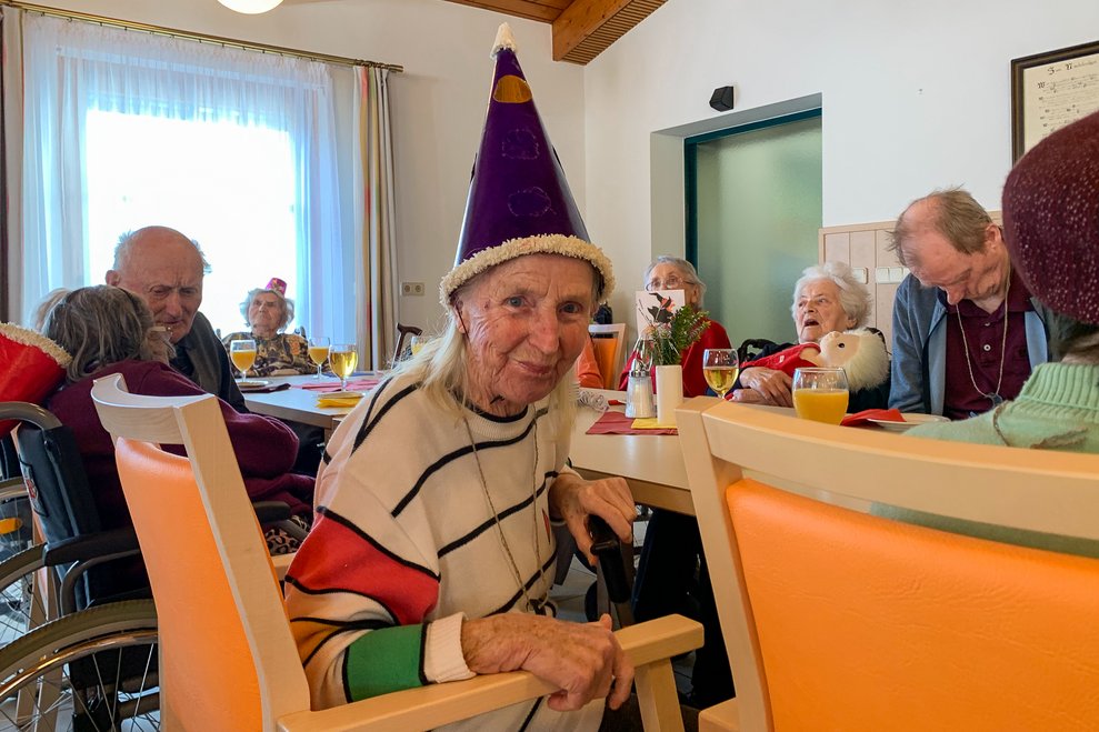 verkleidete Frau
