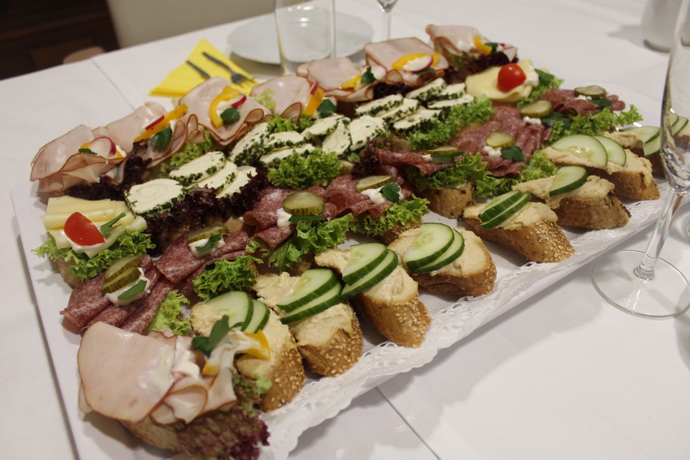 Natürlich dürfen auch belegte Brötchen nicht fehlen.