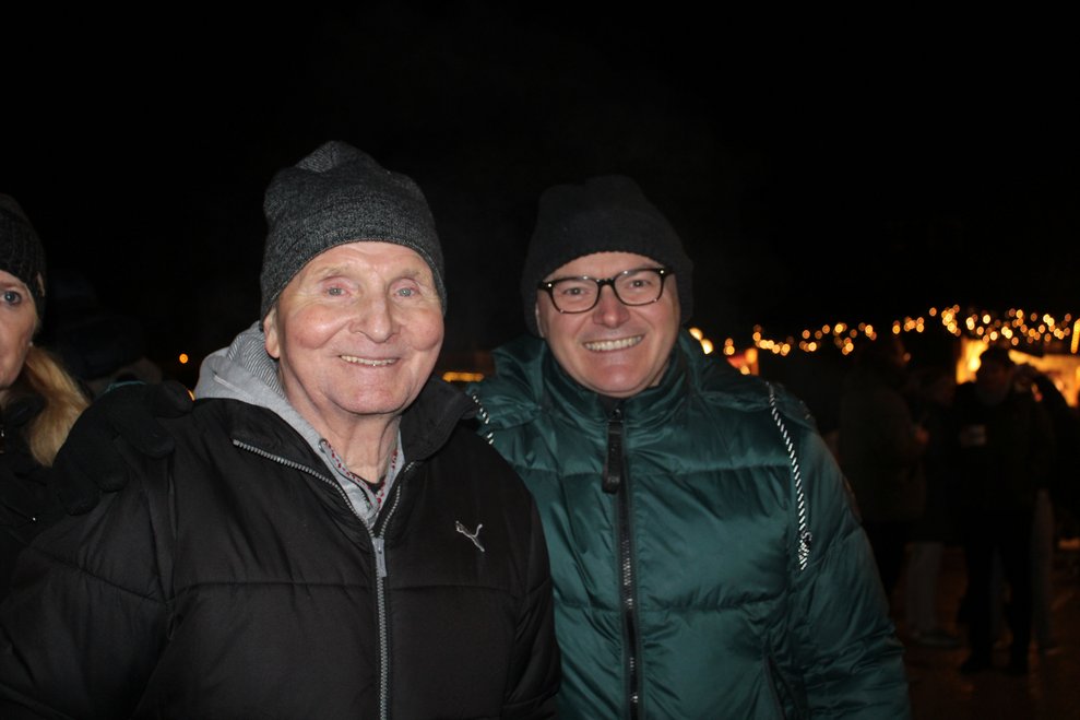 Am Christkindlmarkt Schönbrunn