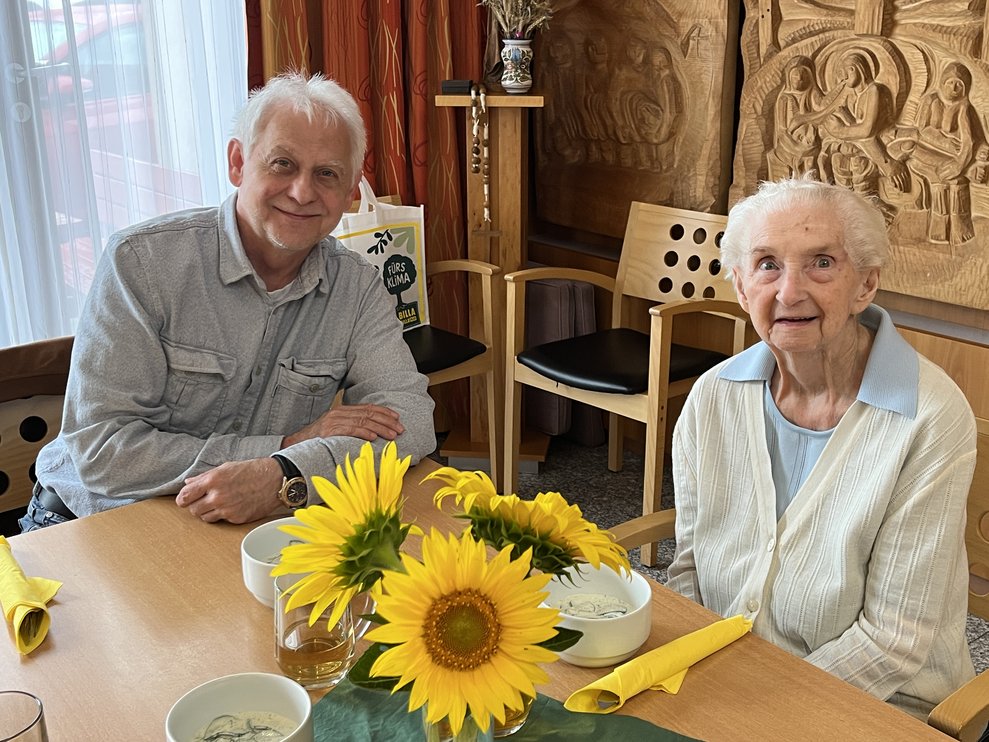 Bewohnerin mit Angehörigen