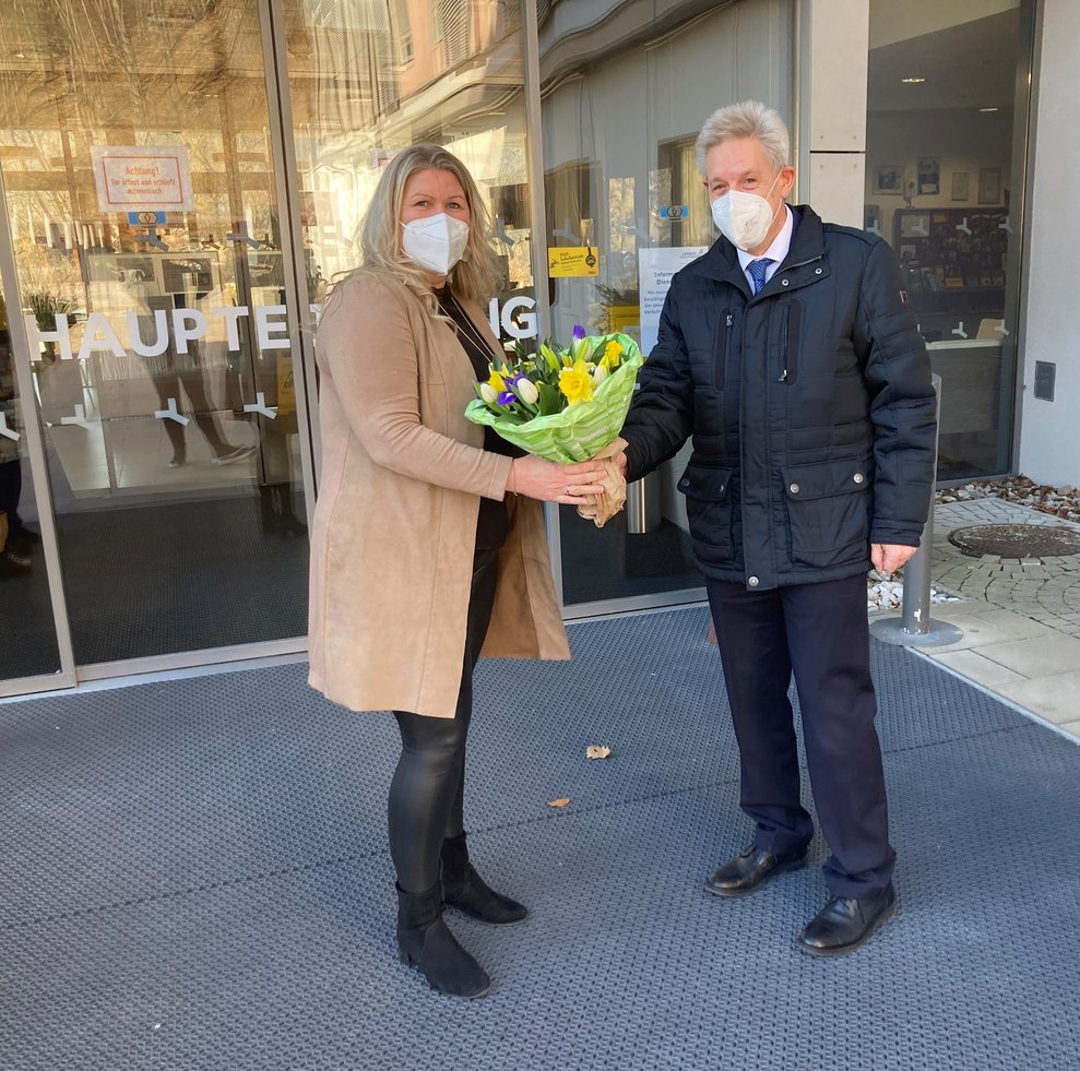 Alles Liebe allen BewohnerInnen und MitarbeiterInnen.