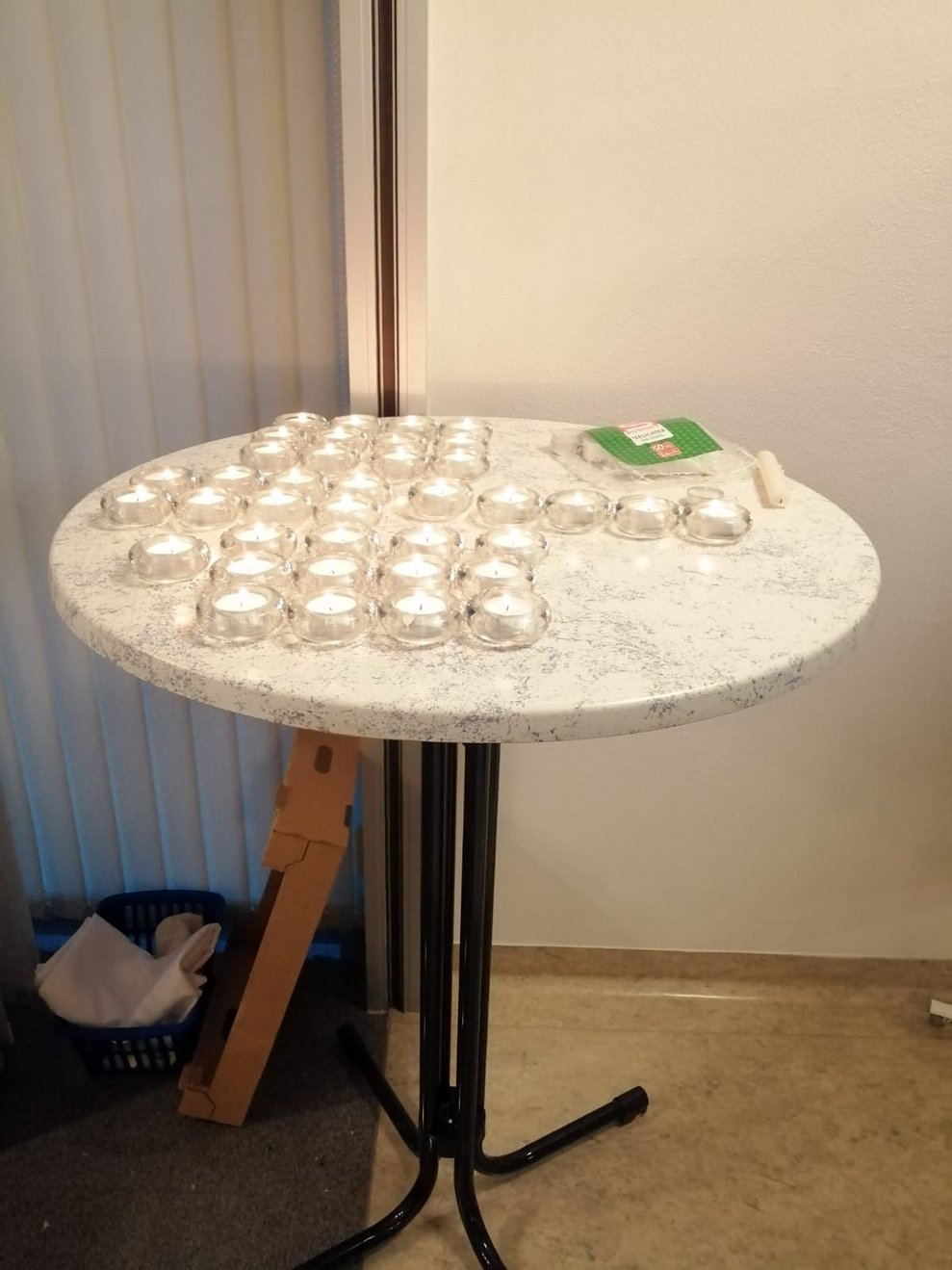 ein kleines Lichtermeer der Verstorbenen
