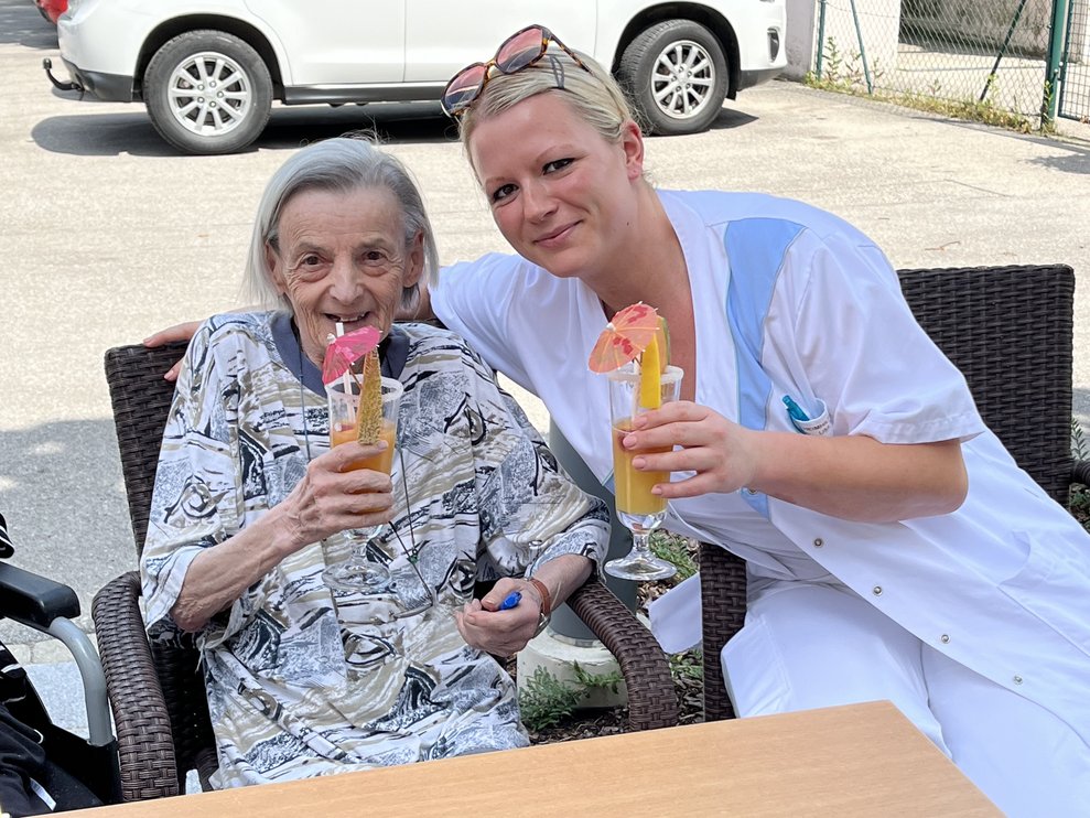 Zwei Frauen