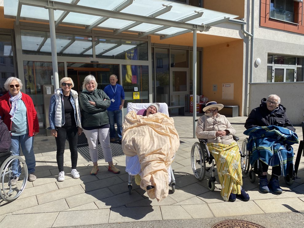...und genießen die Sonne.