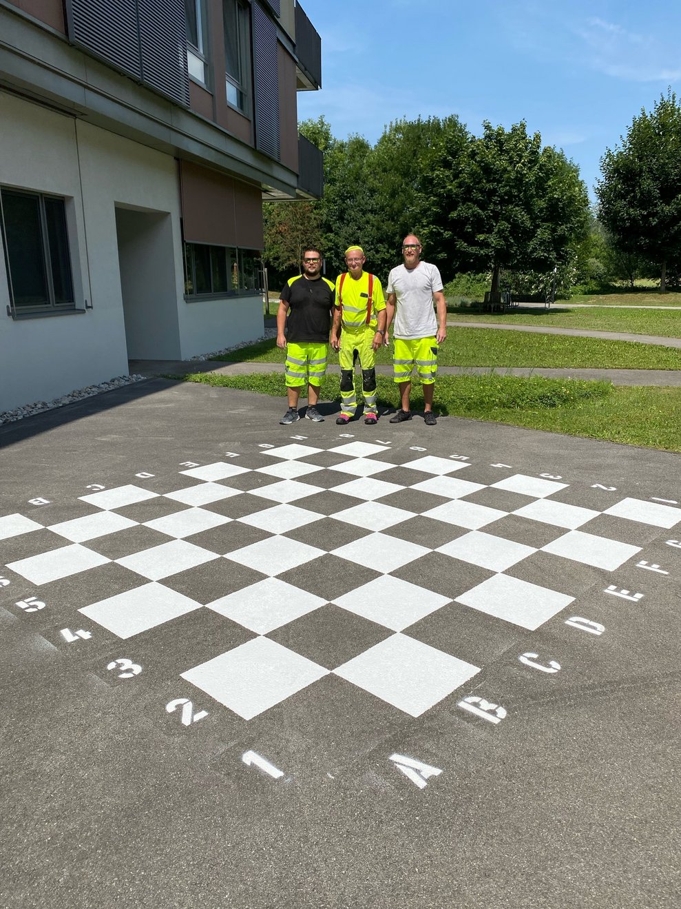 Wir bedanken uns sehr herzlich bei der Fa. SWARCO für die prompte Umsetzung unseres Anliegens.