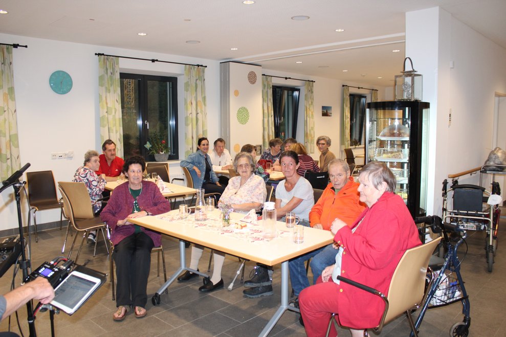 Bewohner/innen und Angehörige