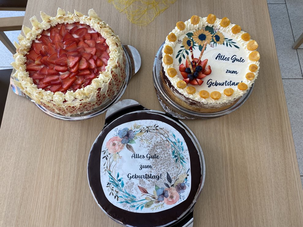 Von unserer Küche gebacken, leckere Geburtstagstorten.