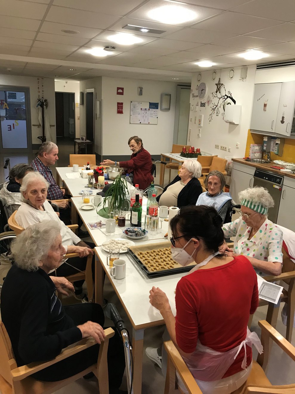Bewohner beim Backen