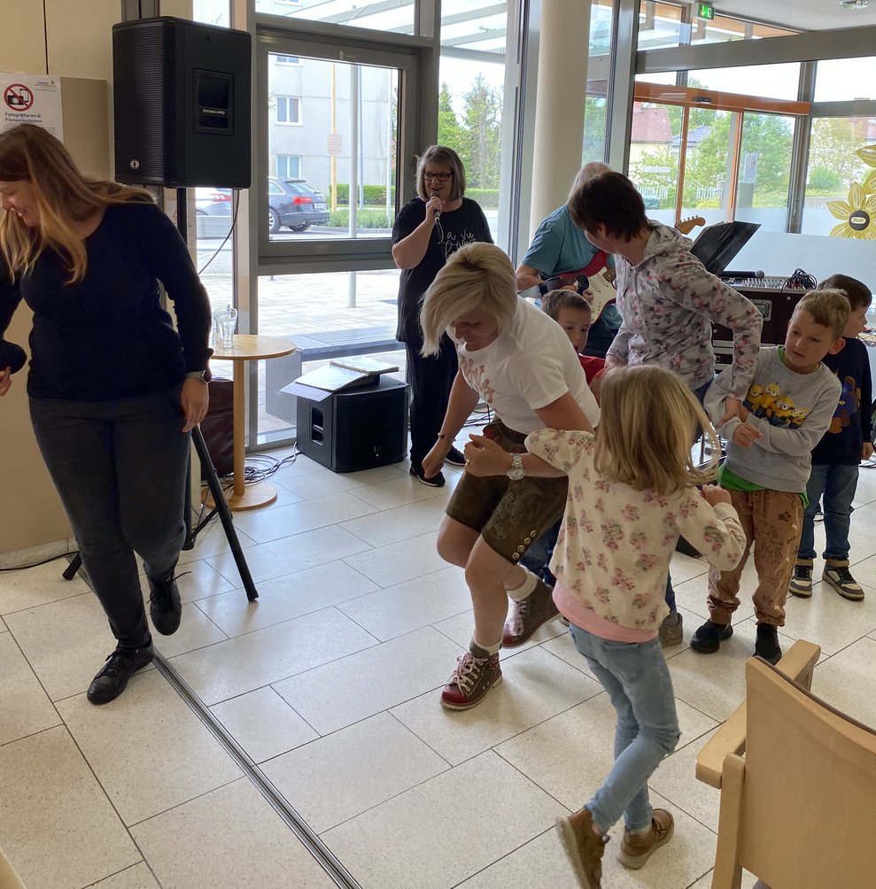 ...beim "Vogerltanz" die Tanzfläche.