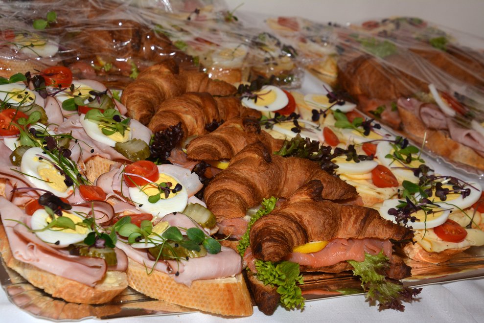 frische Brötchen von unserem Küchenteam