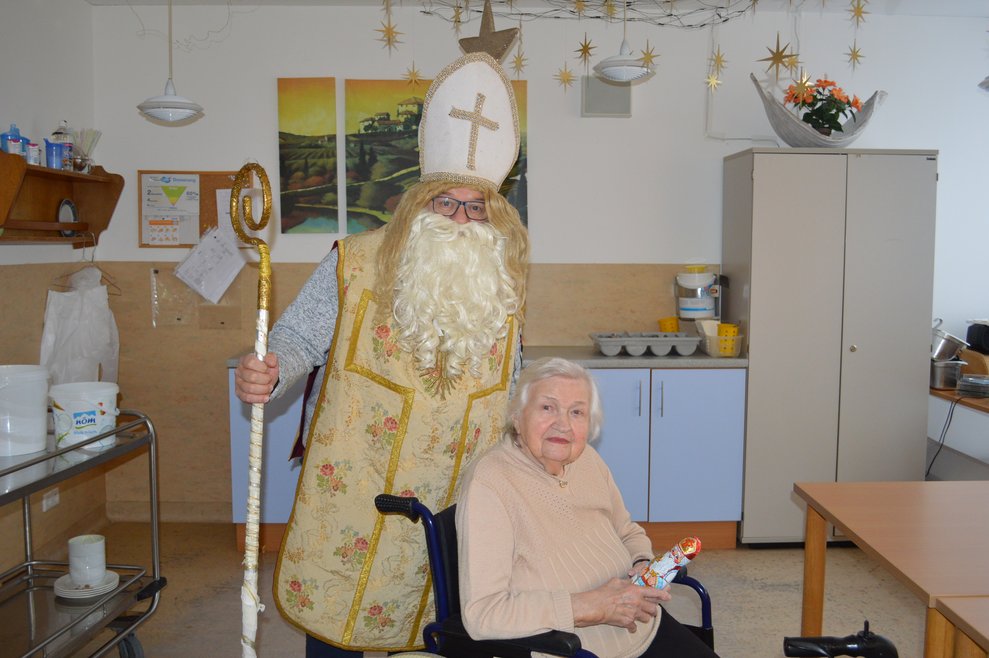 Nikolo mit Frau Bognar